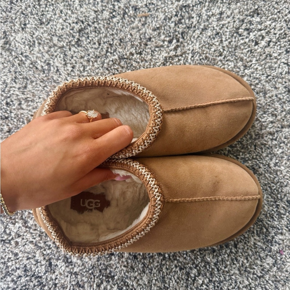 Uggs Tasman MadHappy Chestnut